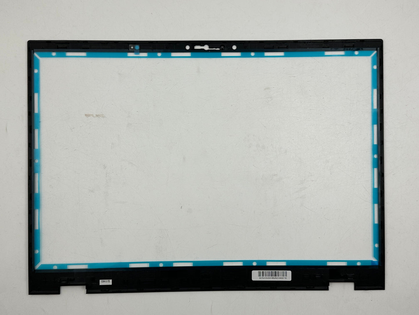 MSI LCD BEZEL (307-5A1B224-Y85)