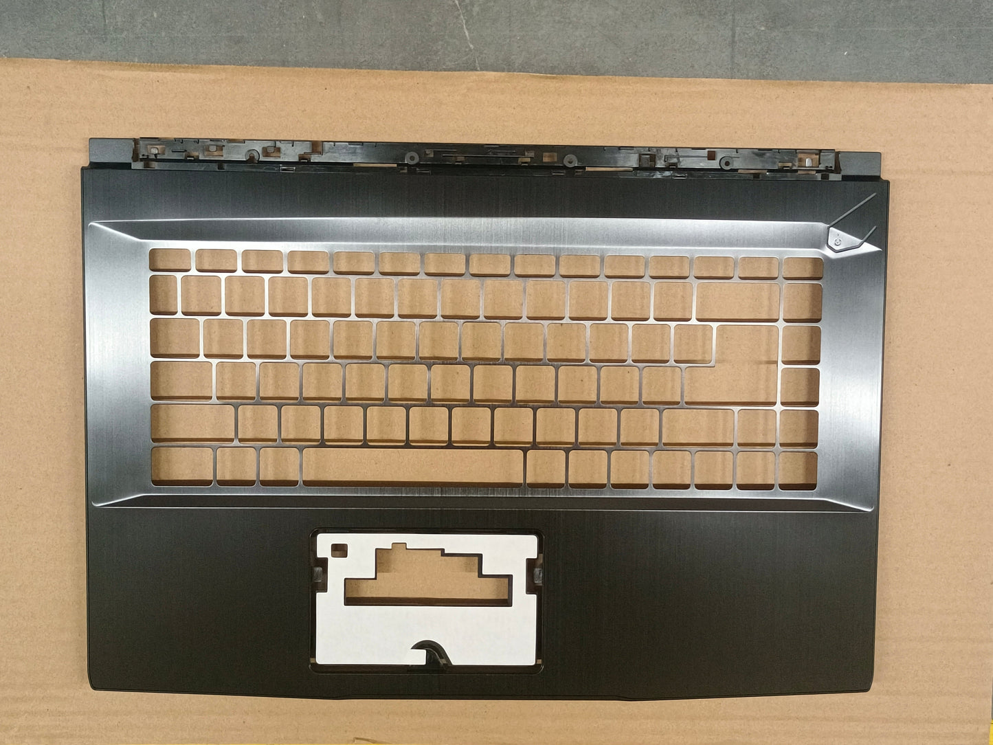 MSI UPPER CASE (307-6R1C218-HG0)