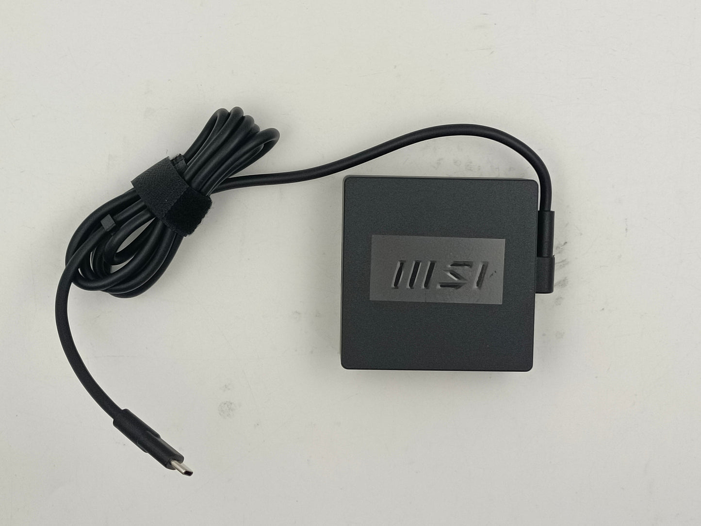 MSI ADAPTER (S93-0404690-D04)
